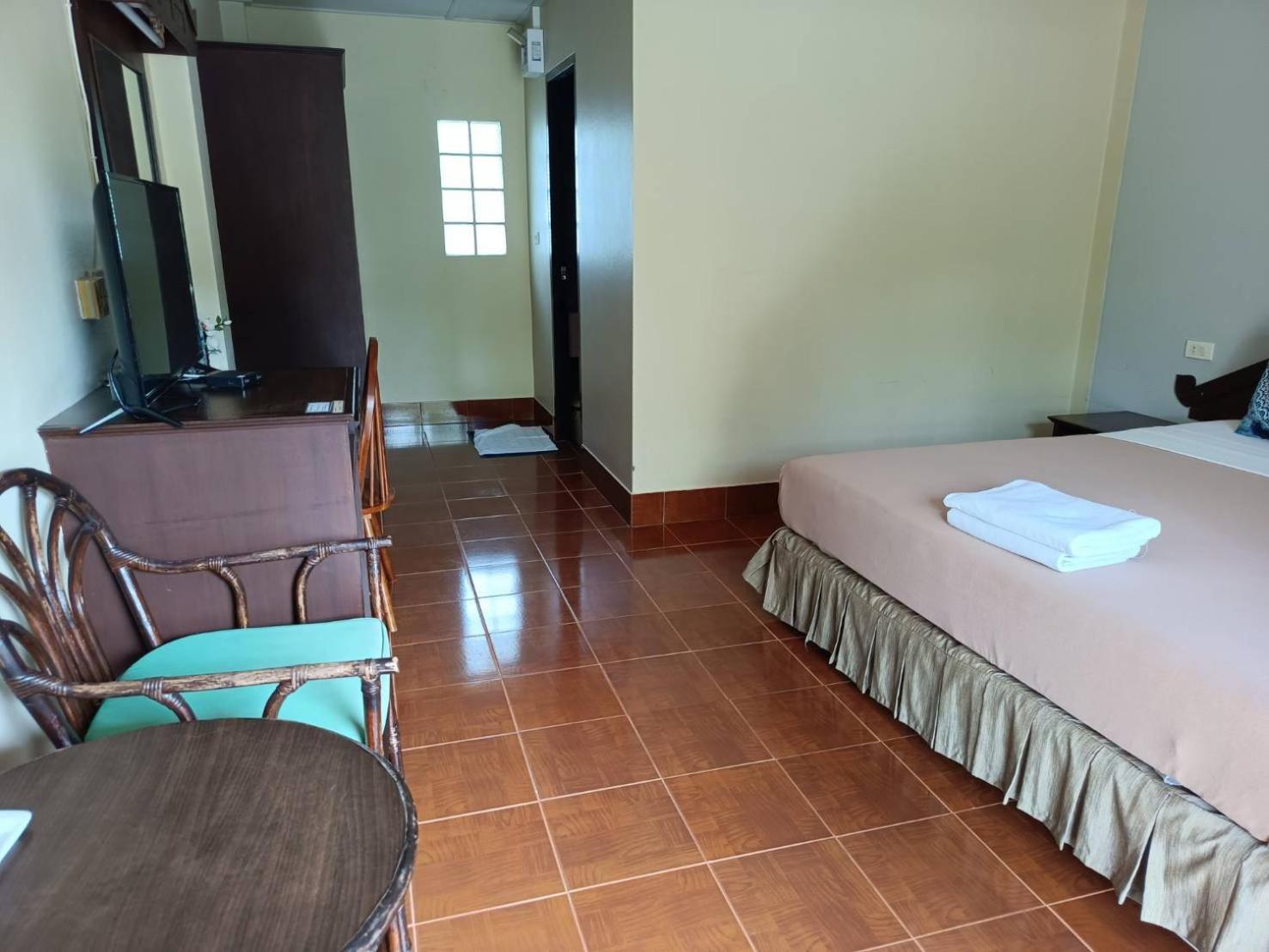 Ban Nam Mao Resort Na Chom Thian Ngoại thất bức ảnh