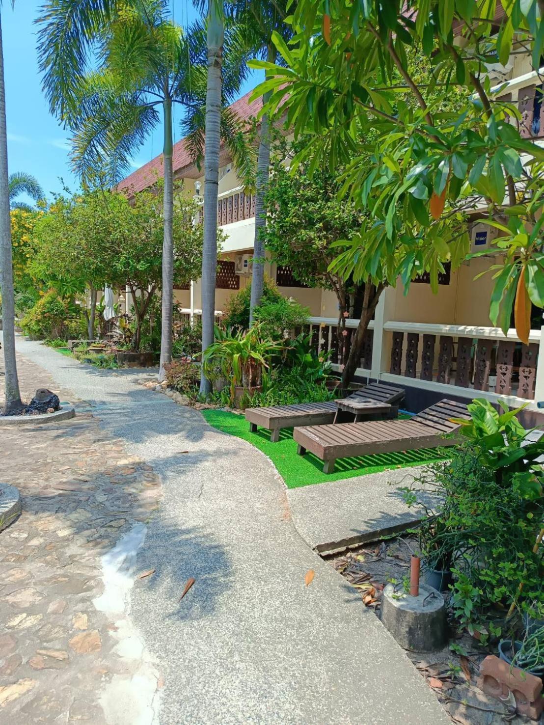 Ban Nam Mao Resort Na Chom Thian Ngoại thất bức ảnh